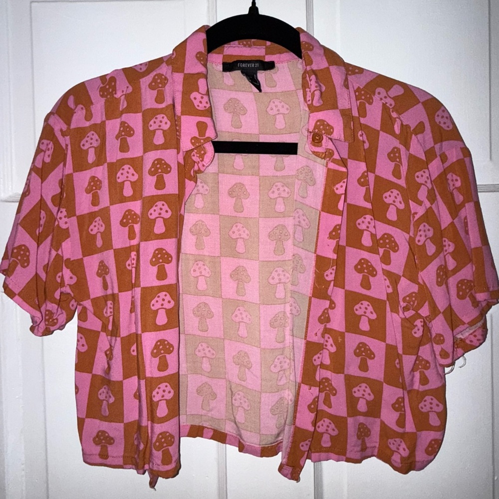 Forever 21 Pink and Orange Mushroom Print Top